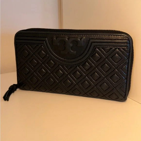 Tory Burch Fleming Zip Continental Zippy Wallet - Picture 2 of 15